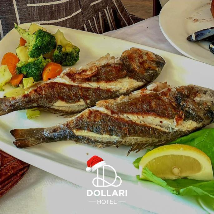 Hotel Dollari Kryemedhej Екстер'єр фото